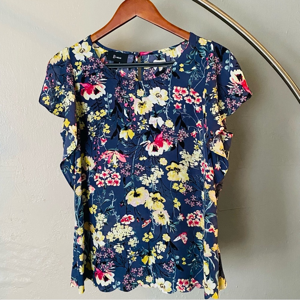 Cute Blouse by B-wear
0047